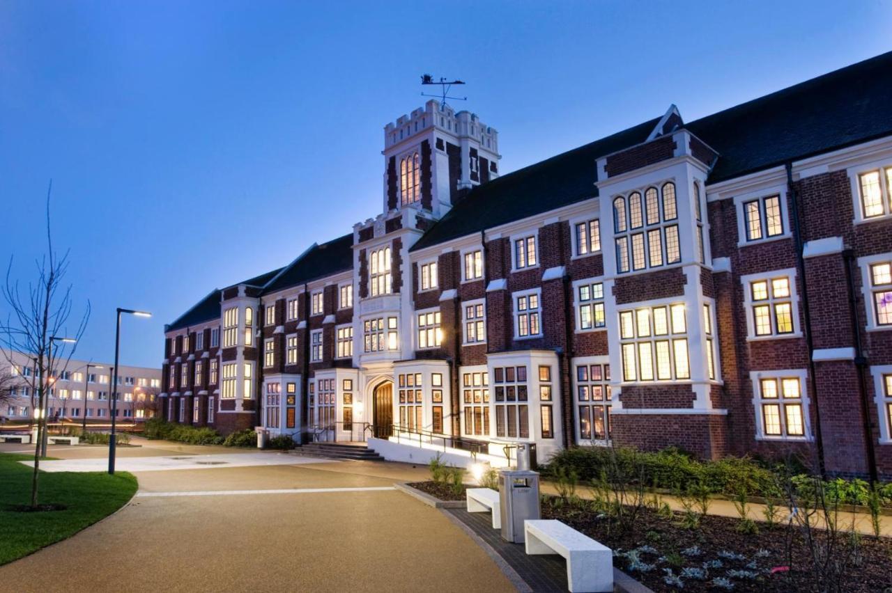 Town Centre Apartment With Free Parking Loughborough Bagian luar foto